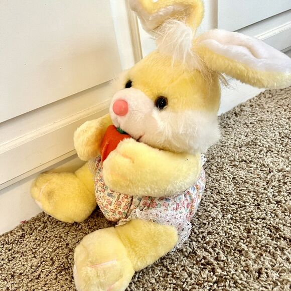 Vintage Liberty Bell Christmas Yellow Easter Bunny Rabbit Plush Stuffed Toy - Picture 7 of 14